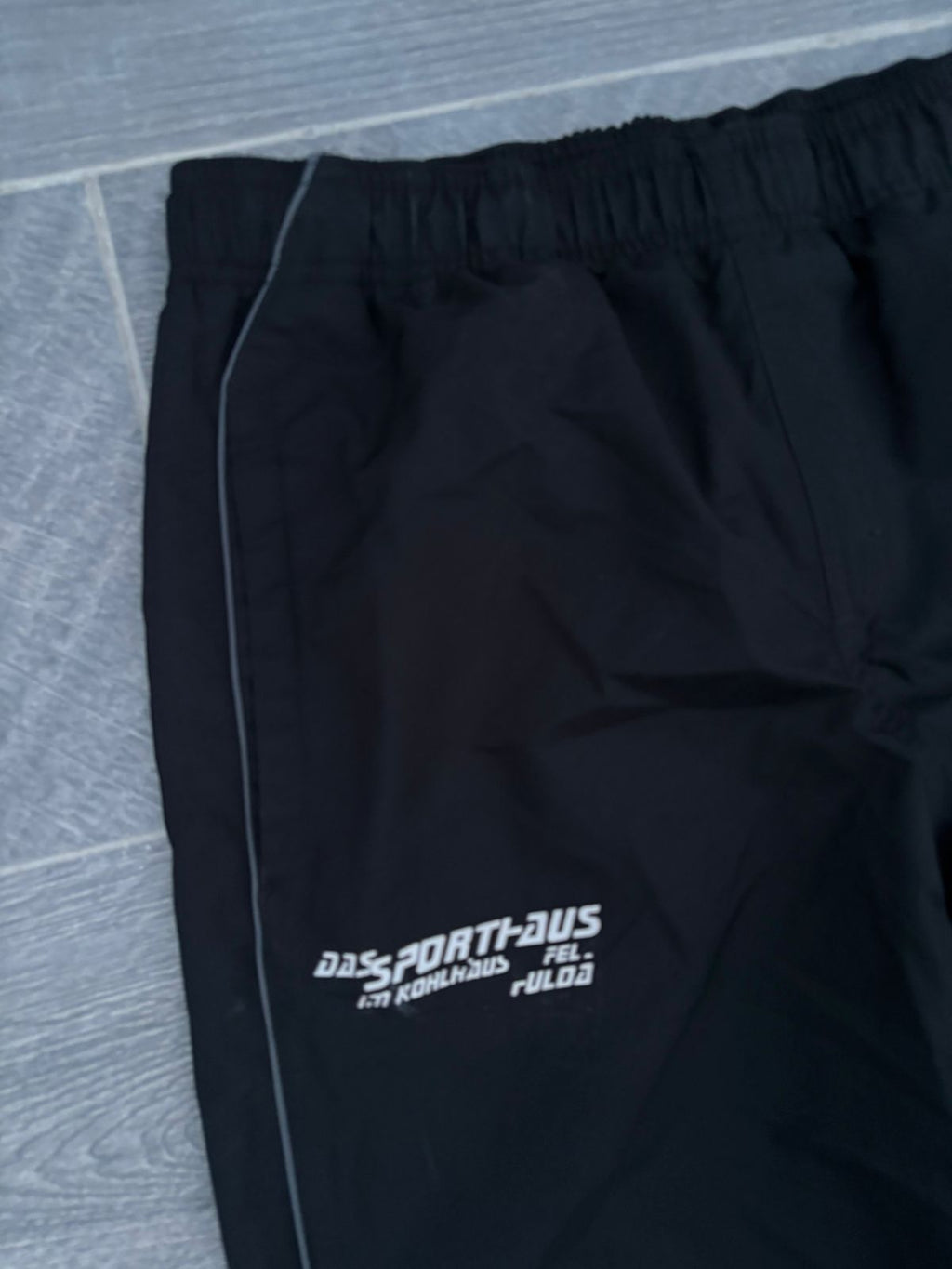 Black Nike trackpants