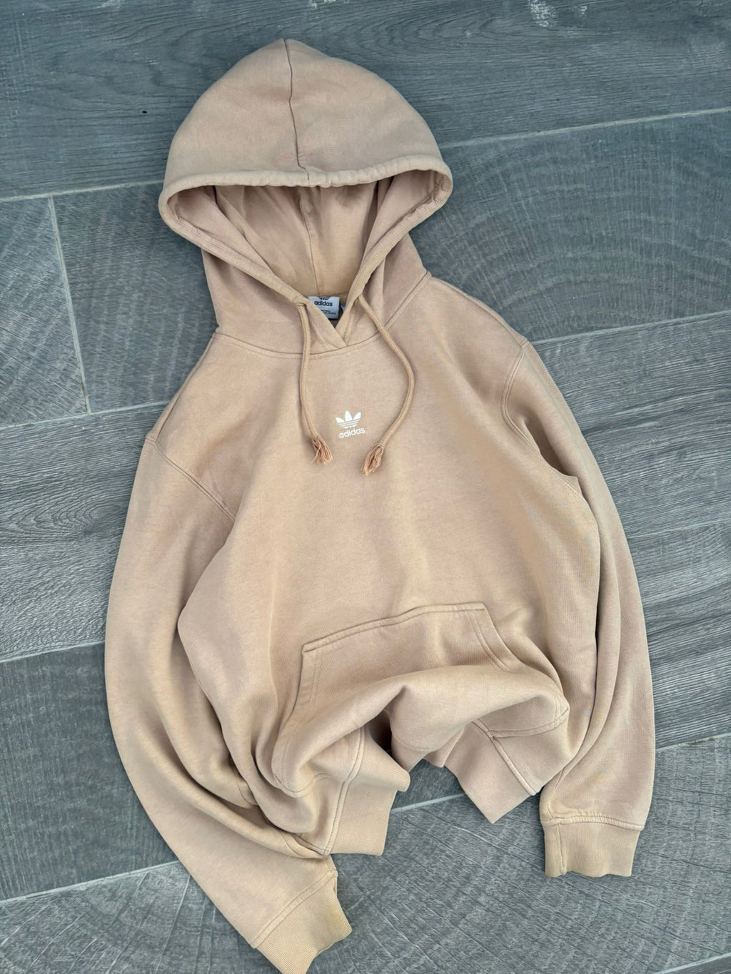 Adidas Originals centerlogo hoodie