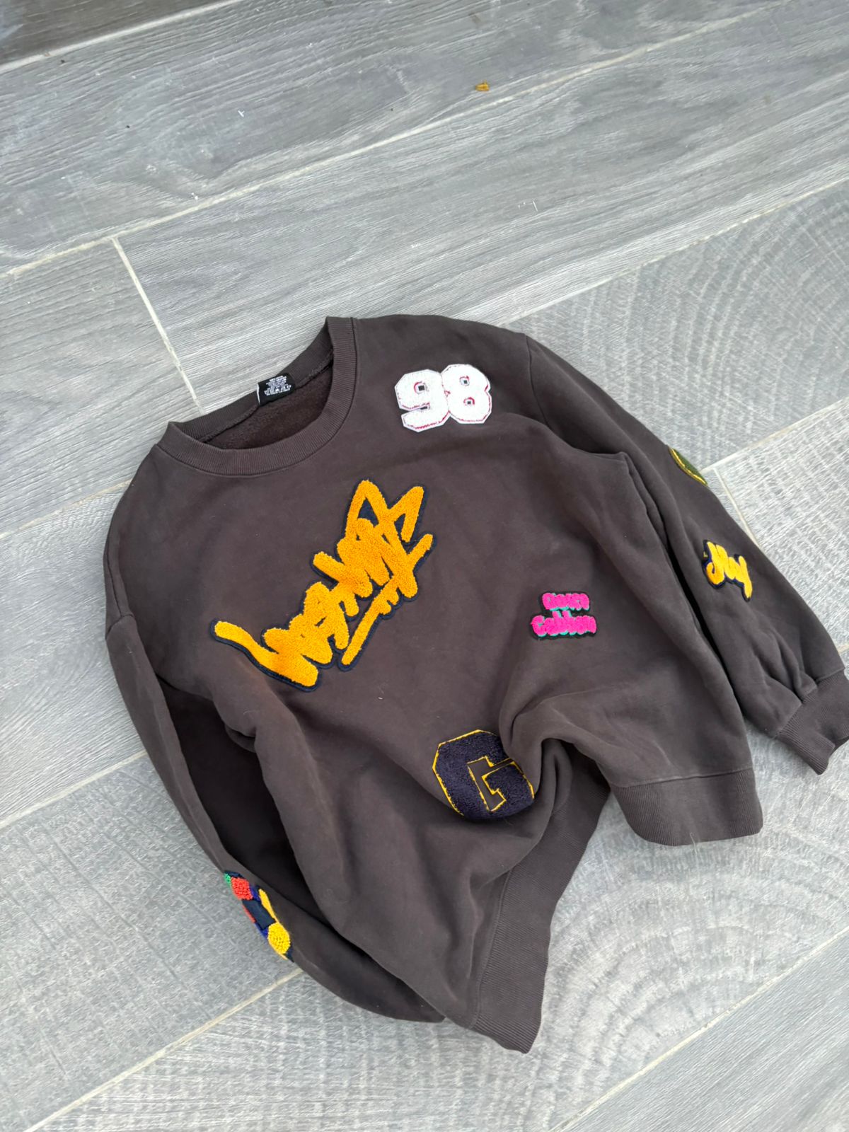 Dark gray Stüssy patch logo crewneck