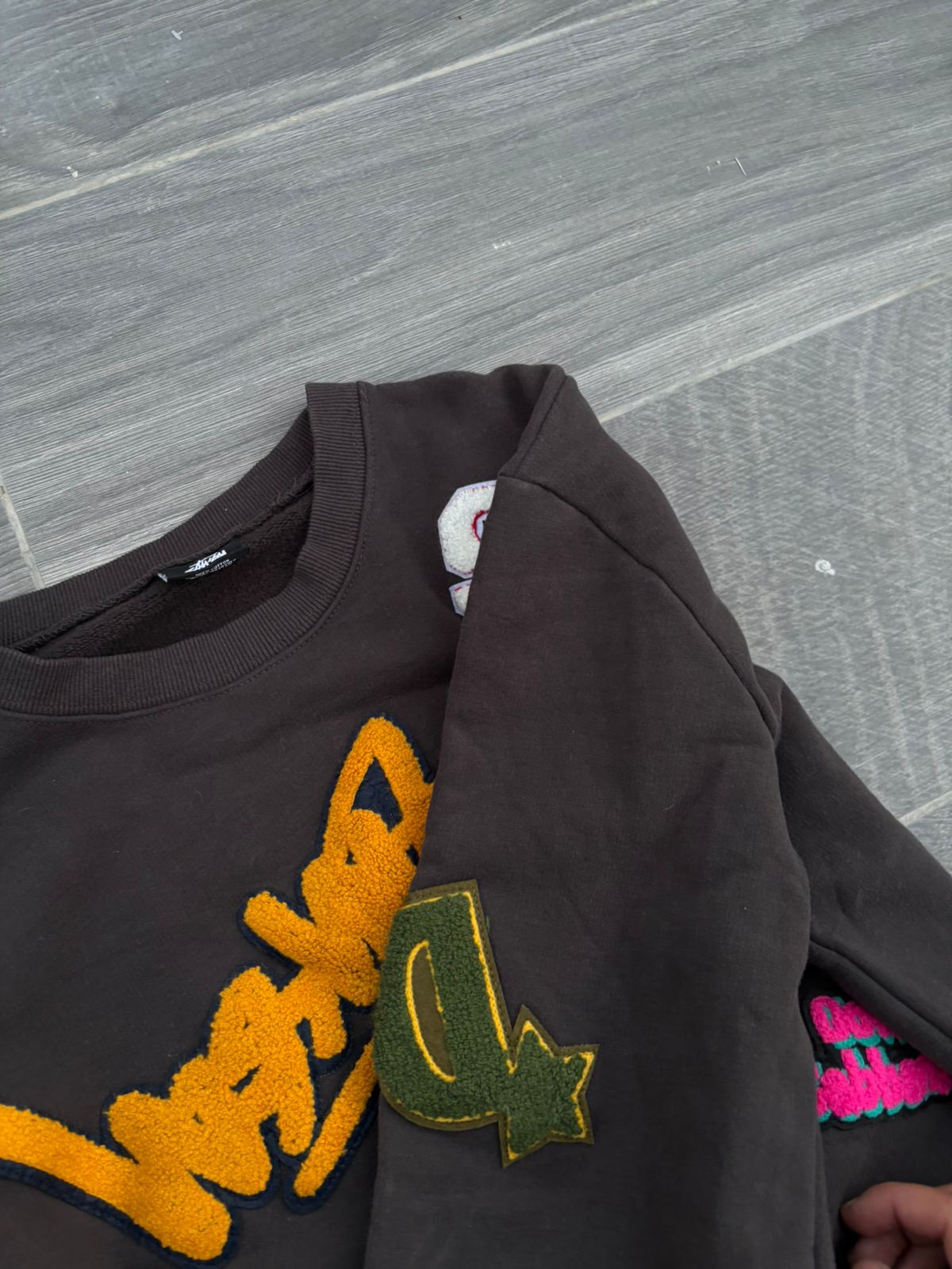 Dark gray Stüssy patch logo crewneck