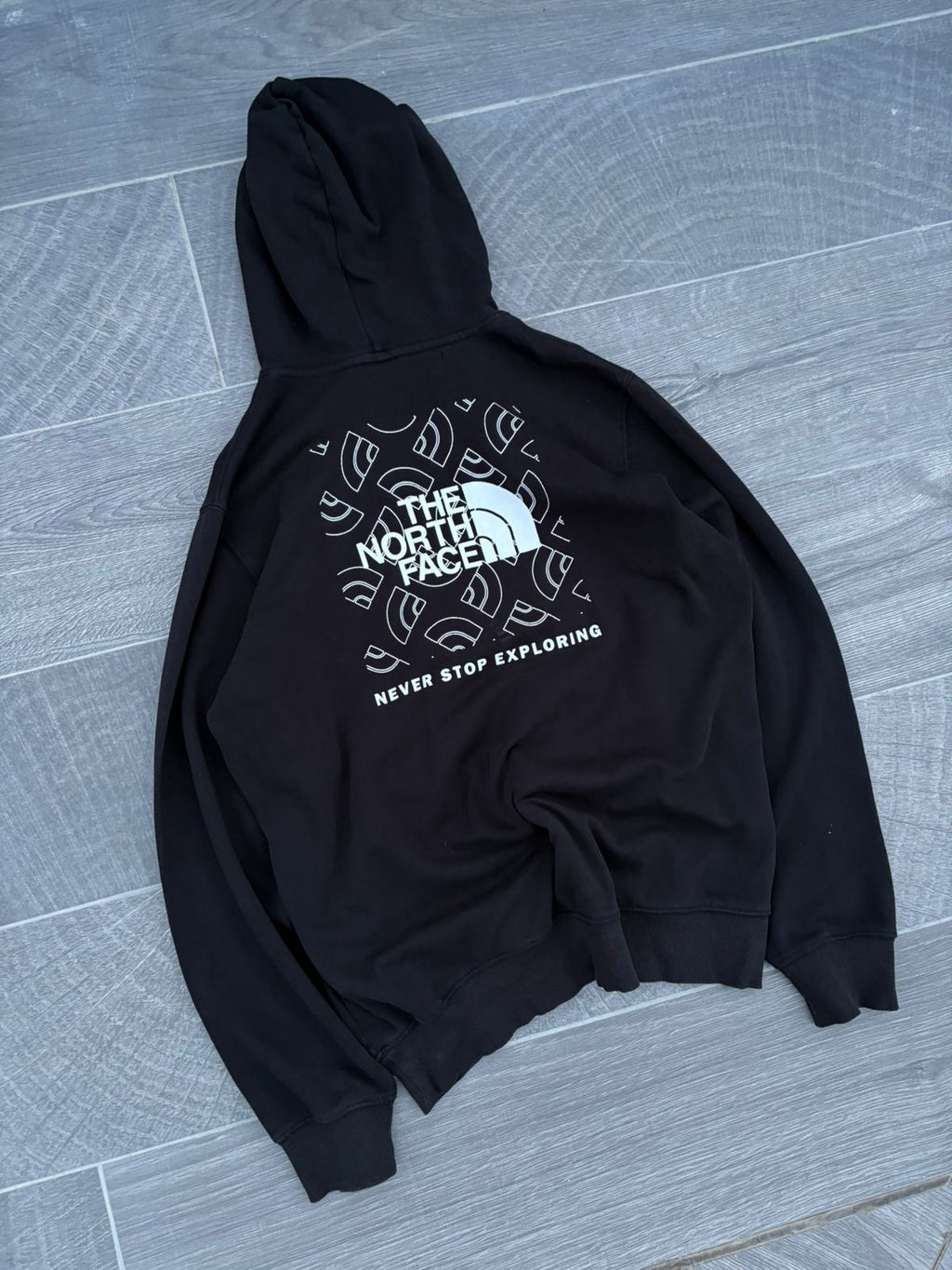 The northface black hoodie