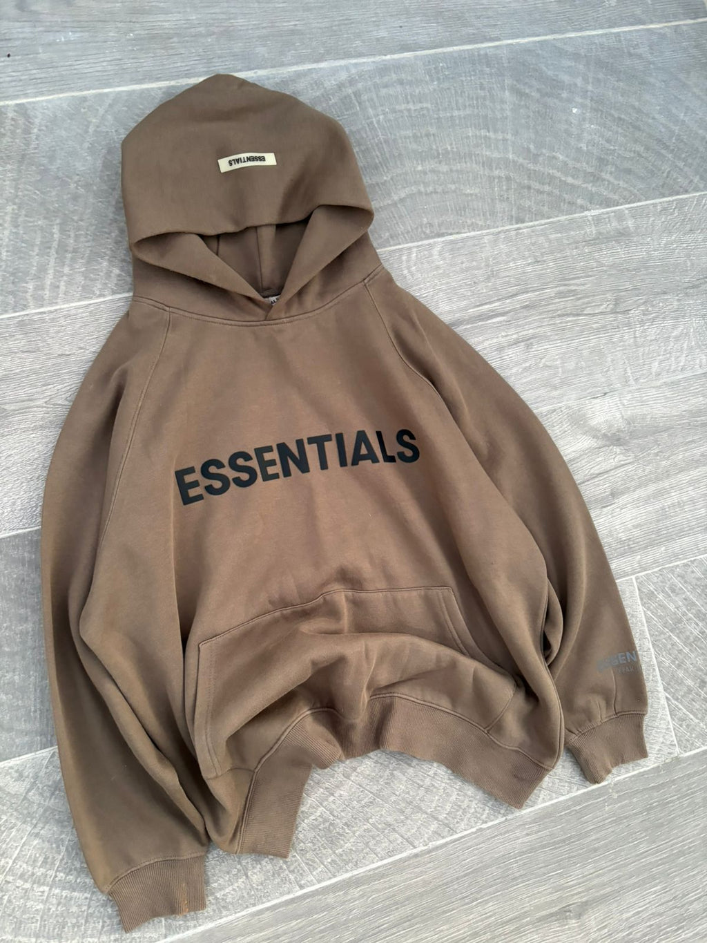 Biege essentials hoodie