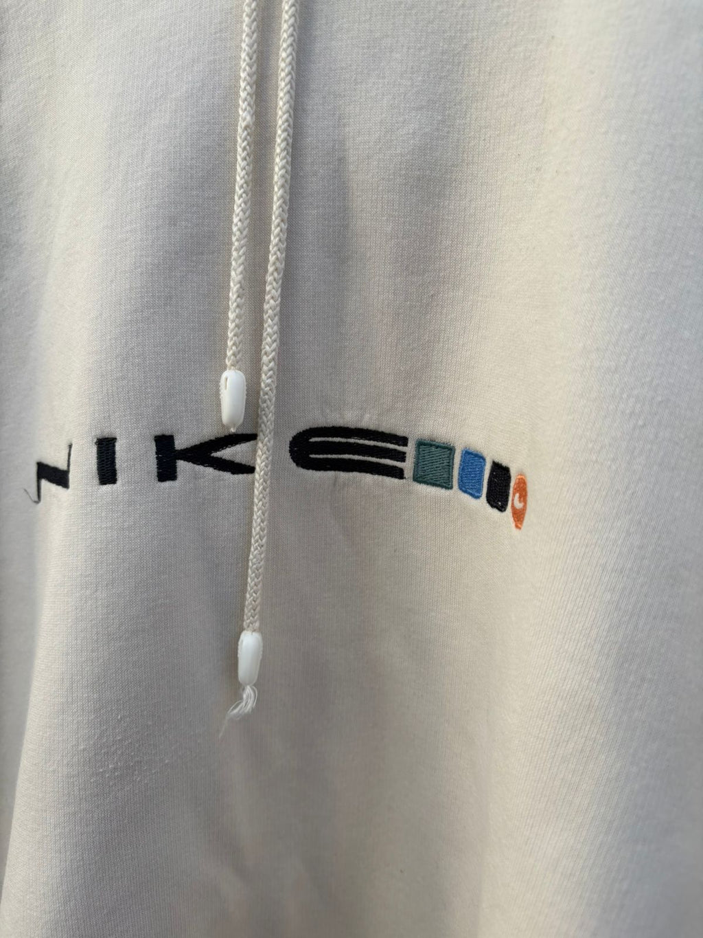 Cream vintage nike hoodie
