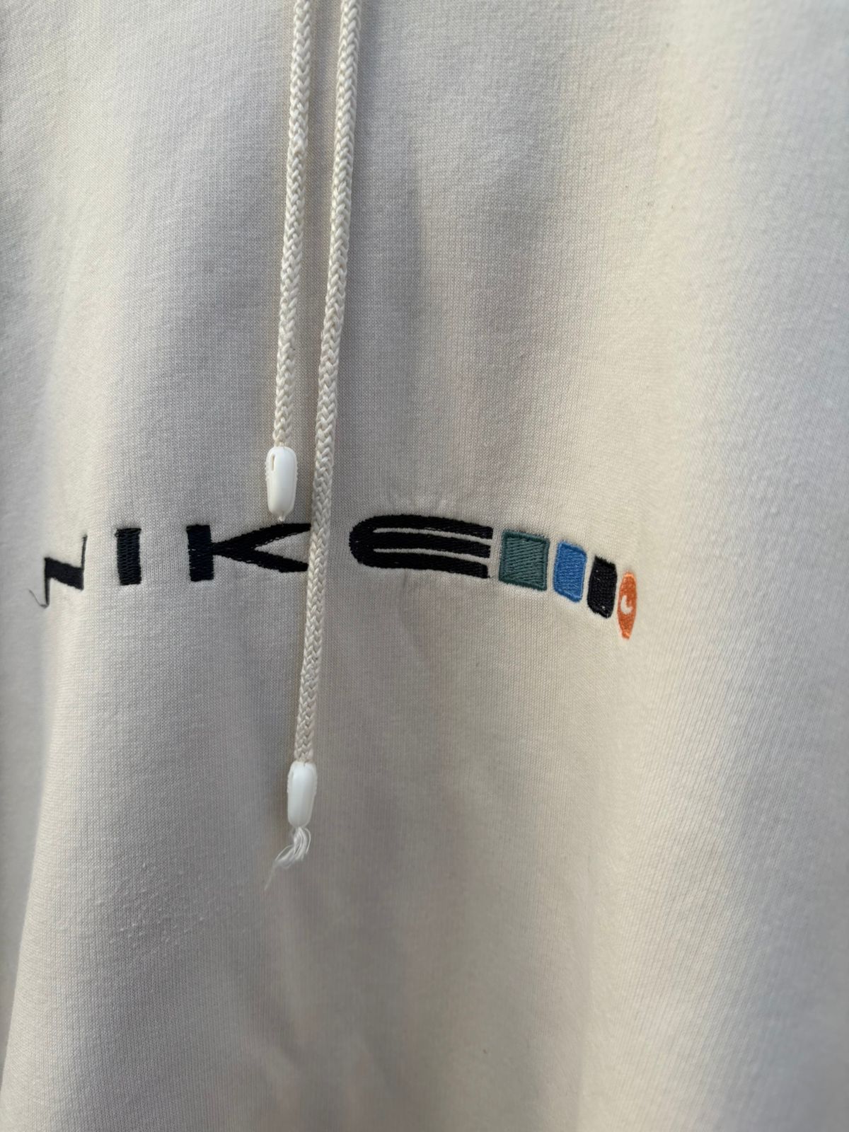 Cream vintage nike hoodie