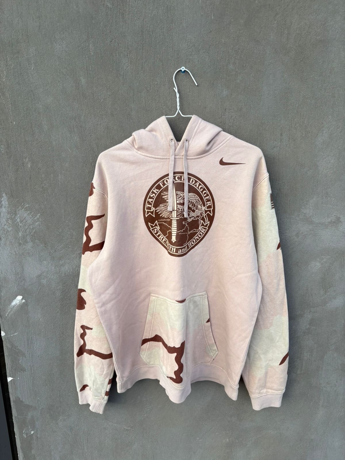 Black multiple nike hoodie