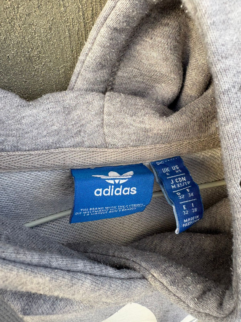 Gray big adidas Hoodie (s)