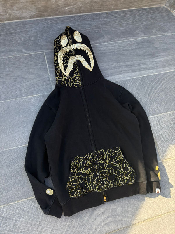 BAPE